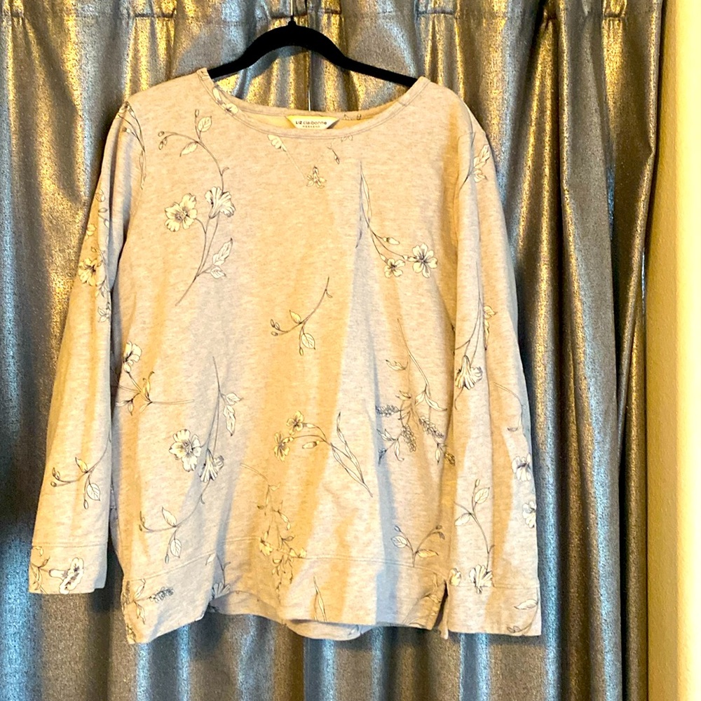 Liz Claiborne weekend collection sweatshirt like shirt. 100%cotton